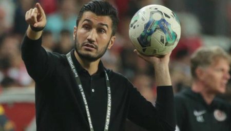 Antalyasporlu hocadan maç sonu enteresan açıklama: Güldürü sineması üzereydi, goller çok komikti