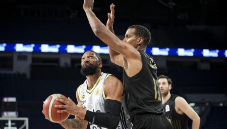 Fenerbahçe Beko yanılgı yapmadı! Yarı finalde derbi heyecanı yaşanacak